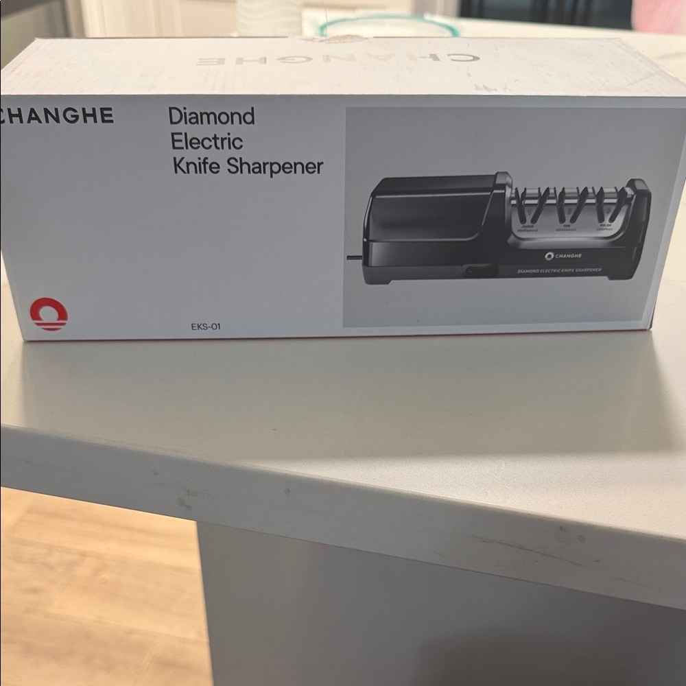 Diamond Electric Knife Sharpener - Black